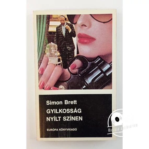 Simon Brett - Gyilkosság ​nyílt színen